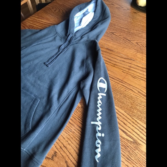 Champion Sweaters - Champion Sweatshirt BRAND NEW